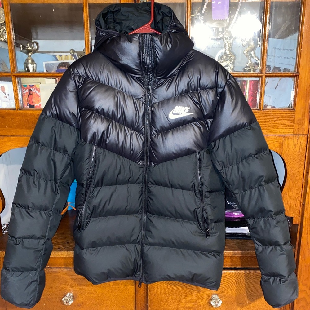 NEVR WORN Nike Men’s Coat Size Medium